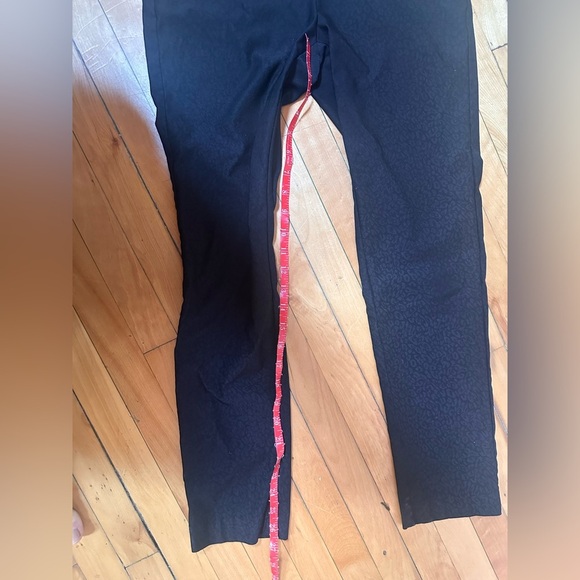 Anne Klein Stretch Pants, Clean Front, Black on Black Leopard Print (Sz 6) - Picture 4 of 10
